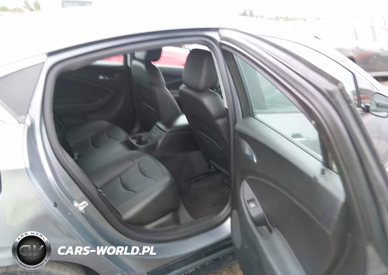 2019 Chevrolet Volt Lt VIN:1G1RC6S54KU118390 - 8
