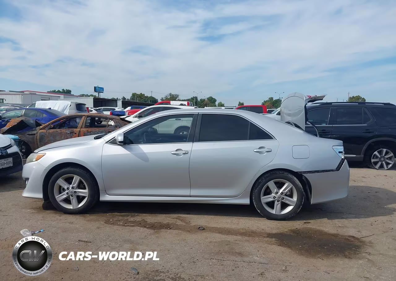 2014 Toyota Camry Se VIN:4T1BF1FK4EU758618 - 13