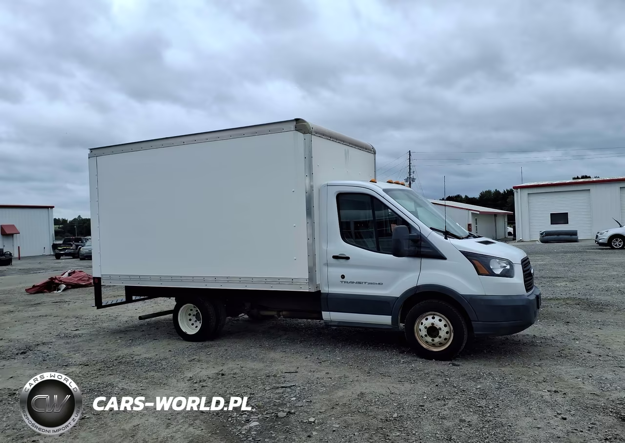2018 Ford Transit-350 Cutaway VIN:1FDRS6PM5JKB23064 - 13