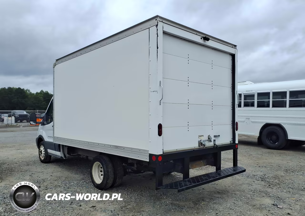 2018 Ford Transit-350 Cutaway VIN:1FDRS6PM5JKB23064 - 3