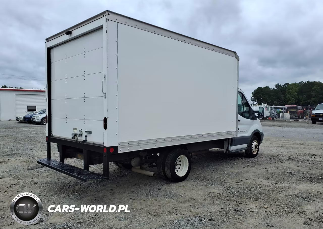 2018 Ford Transit-350 Cutaway VIN:1FDRS6PM5JKB23064 - 4