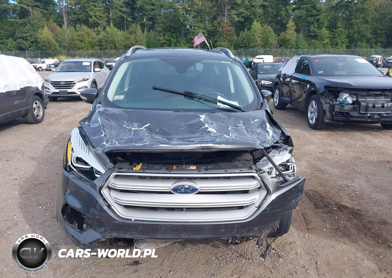 2018 Ford Escape Titanium VIN:1FMCU9J92JUB33156 - 11
