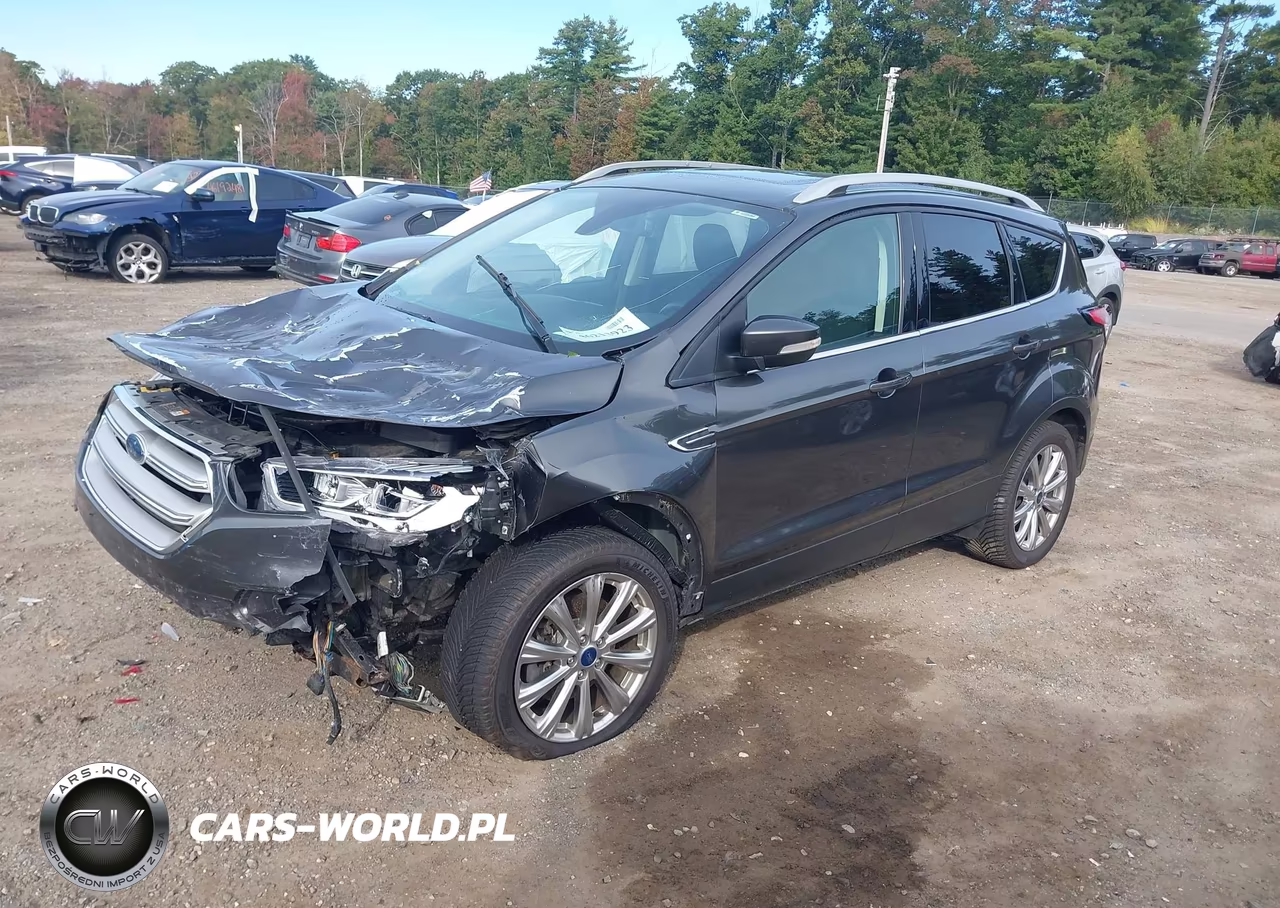 2018 Ford Escape Titanium VIN:1FMCU9J92JUB33156 - 2