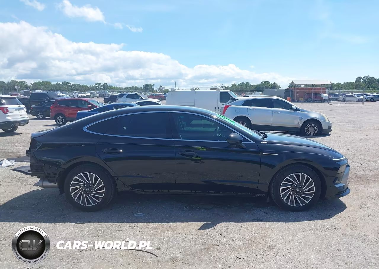 2025 Hyundai Sonata Hybrid Sel VIN:KMHL34JJ7SA128330 - 13