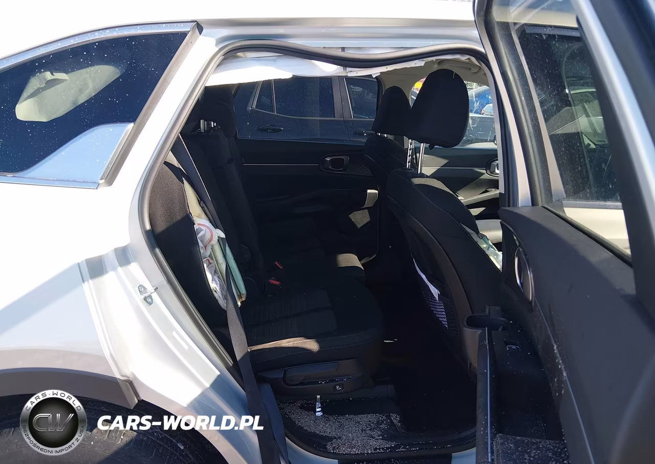 2026 Kia Sorento Lx VIN:5XYRG4JC7TG455686 - 8