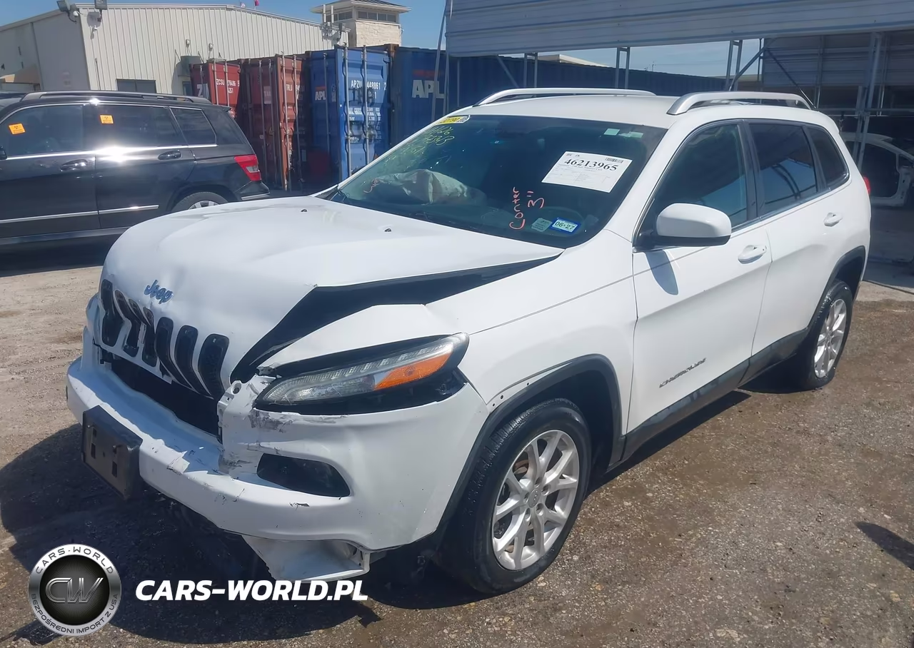 2015 Jeep Cherokee Latitude VIN:1C4PJLCS8FW628761 - 2