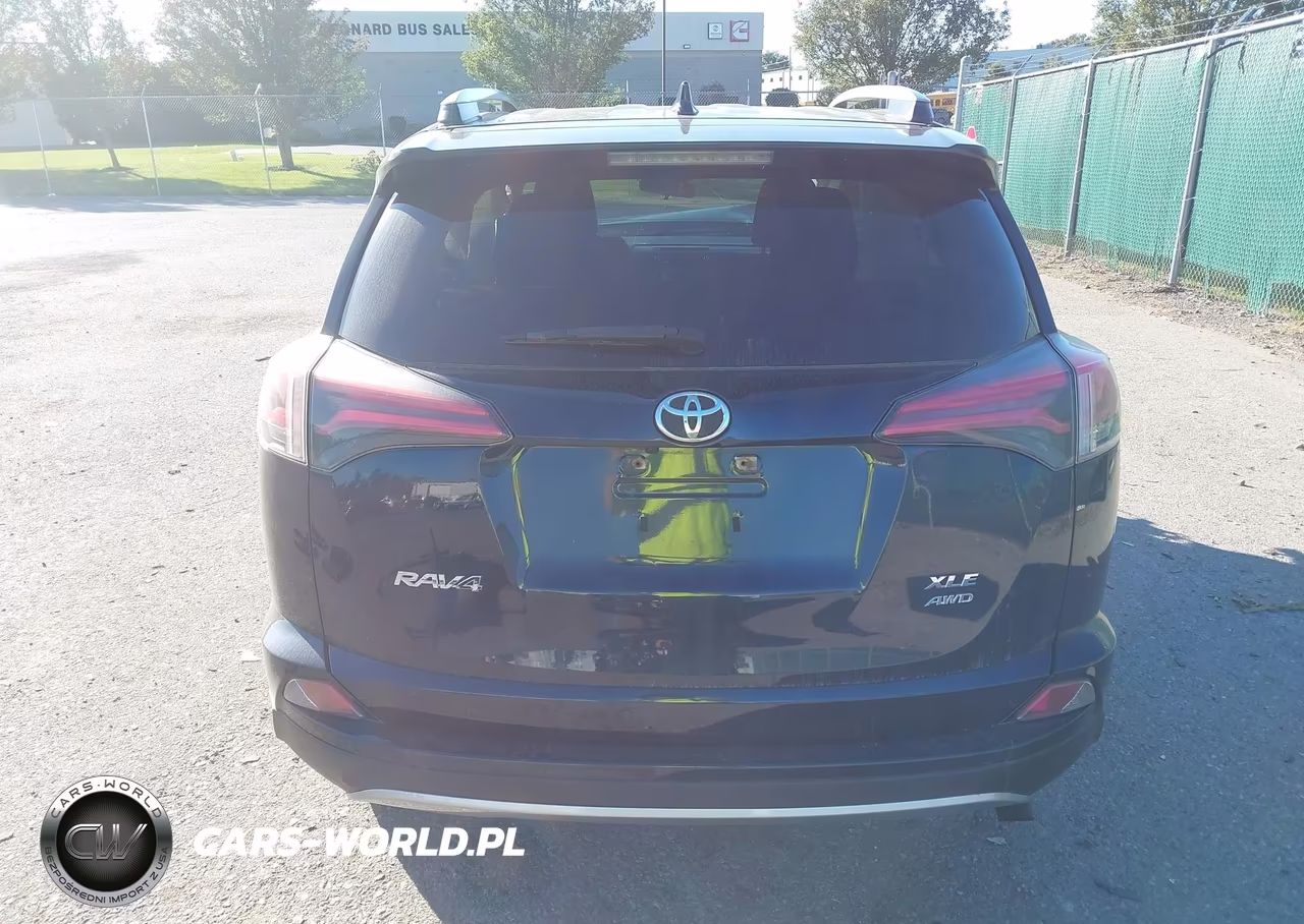 2018 Toyota Rav4 Xle VIN:JTMRFREV2JJ245277 - 15