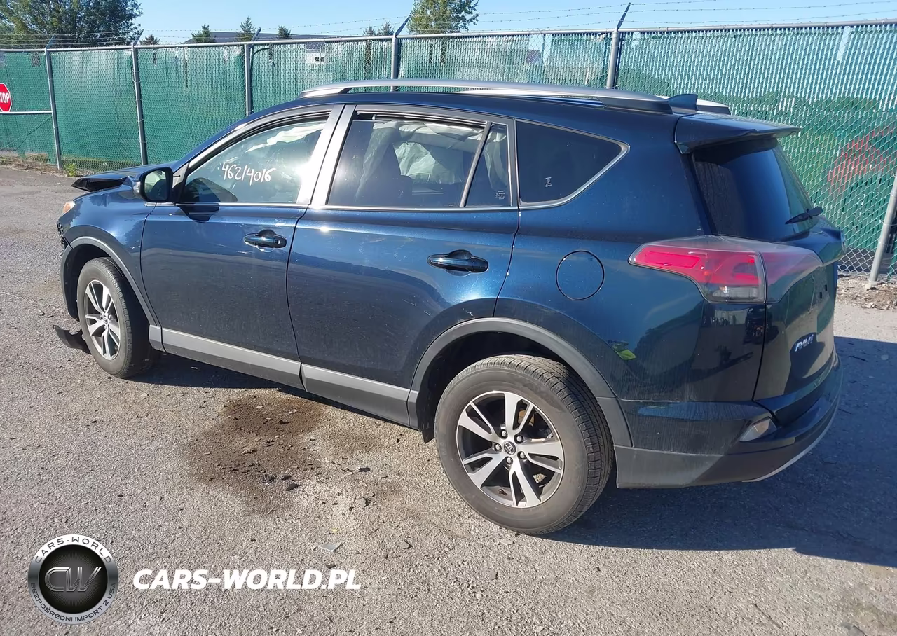 2018 Toyota Rav4 Xle VIN:JTMRFREV2JJ245277 - 3