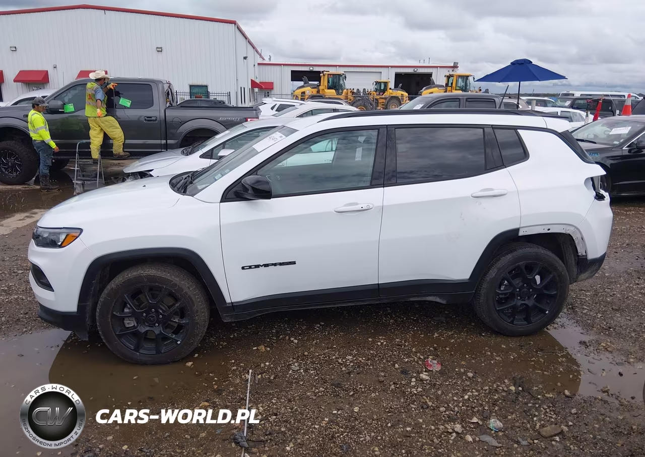 2025 Jeep Compass Latitude 4X4 VIN:3C4NJDBN7ST617985 - 15