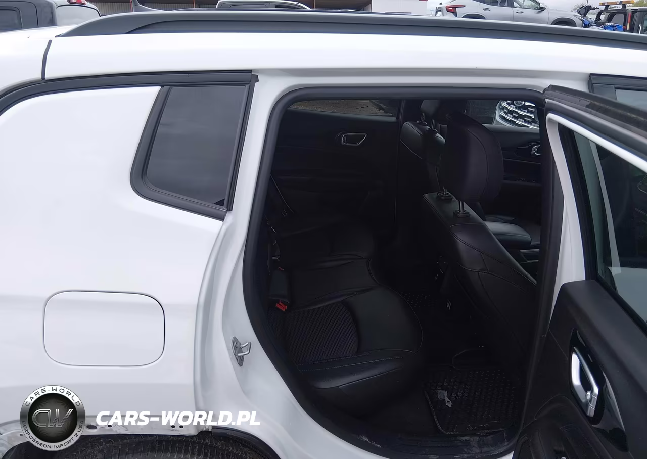 2025 Jeep Compass Latitude 4X4 VIN:3C4NJDBN7ST617985 - 8