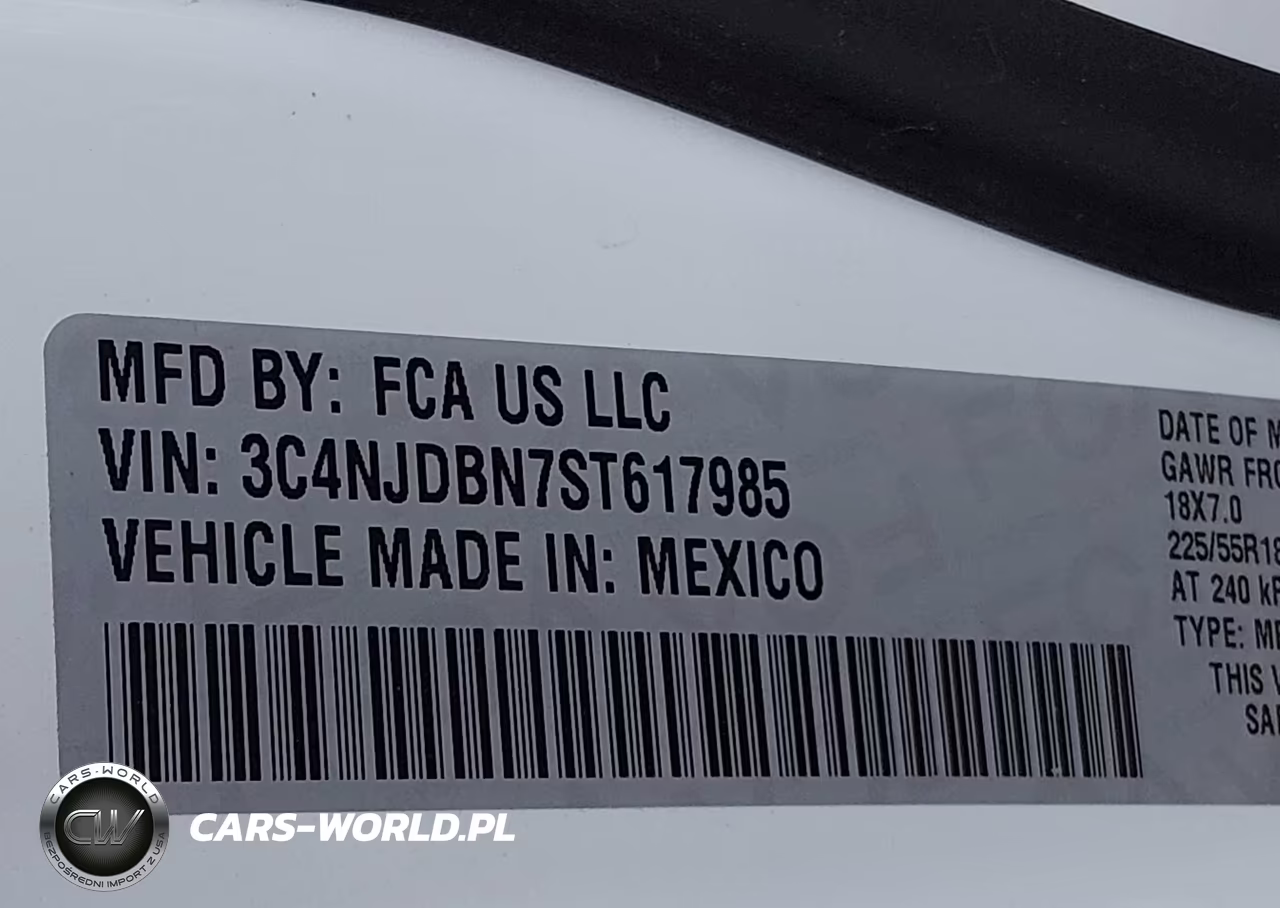 2025 Jeep Compass Latitude 4X4 VIN:3C4NJDBN7ST617985 - 9