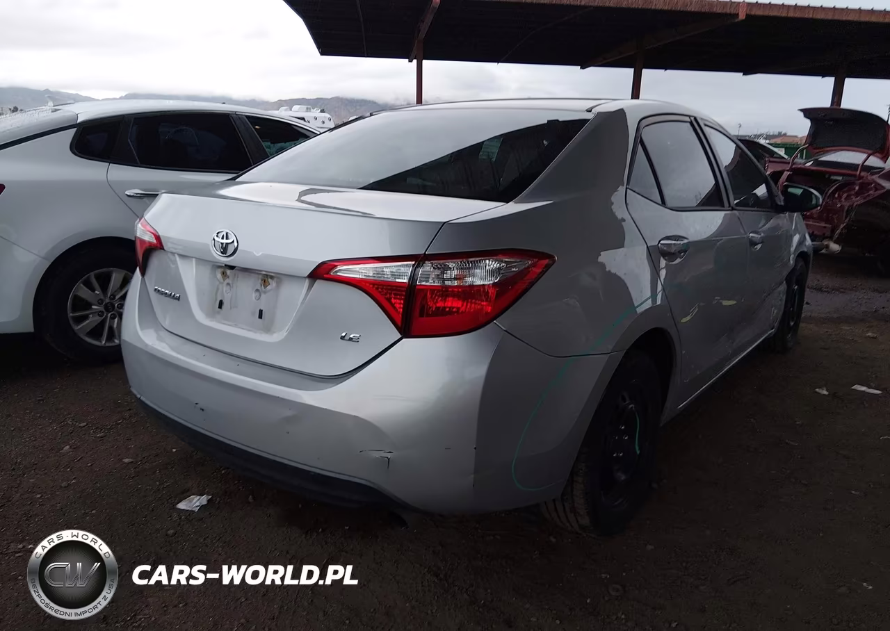 2016 Toyota Corolla Le VIN:2T1BURHE5GC620957 - 4