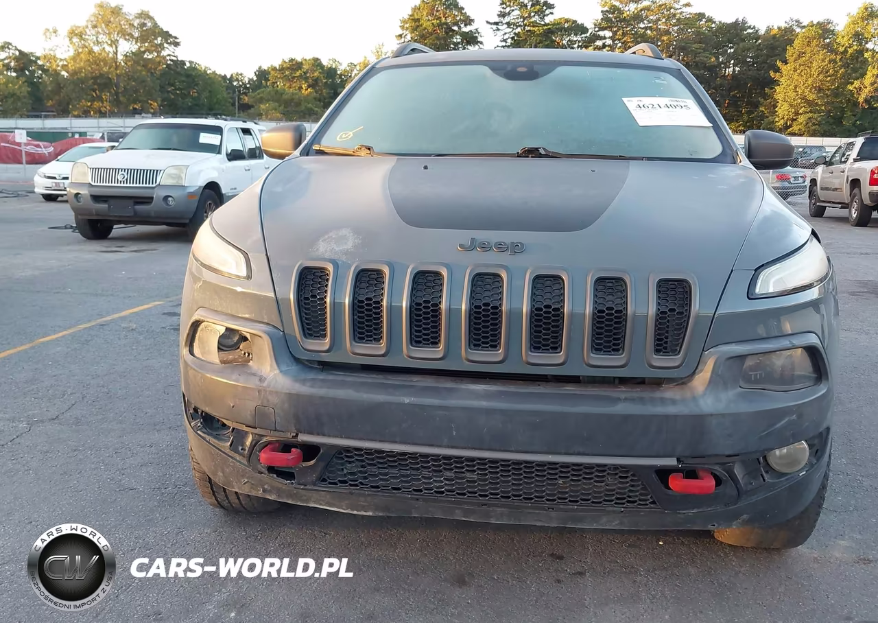 2015 Jeep Cherokee Trailhawk VIN:1C4PJMBS1FW576168 - 13