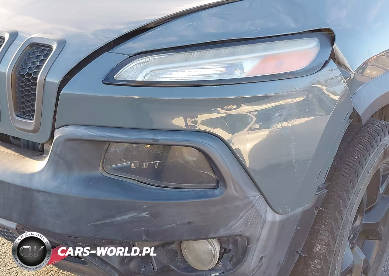 2015 Jeep Cherokee Trailhawk VIN:1C4PJMBS1FW576168 - 6