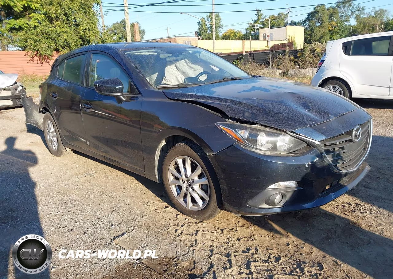 Auto z USA 3MZBM1L73FM158346