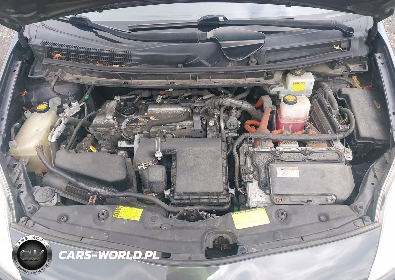 2013 Toyota Prius Three VIN:JTDKN3DU6D1668815 - 10