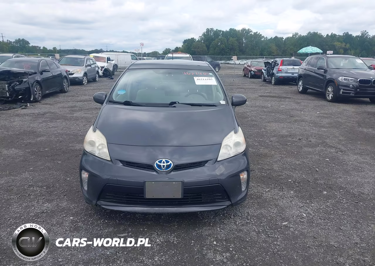 2013 Toyota Prius Three VIN:JTDKN3DU6D1668815 - 12