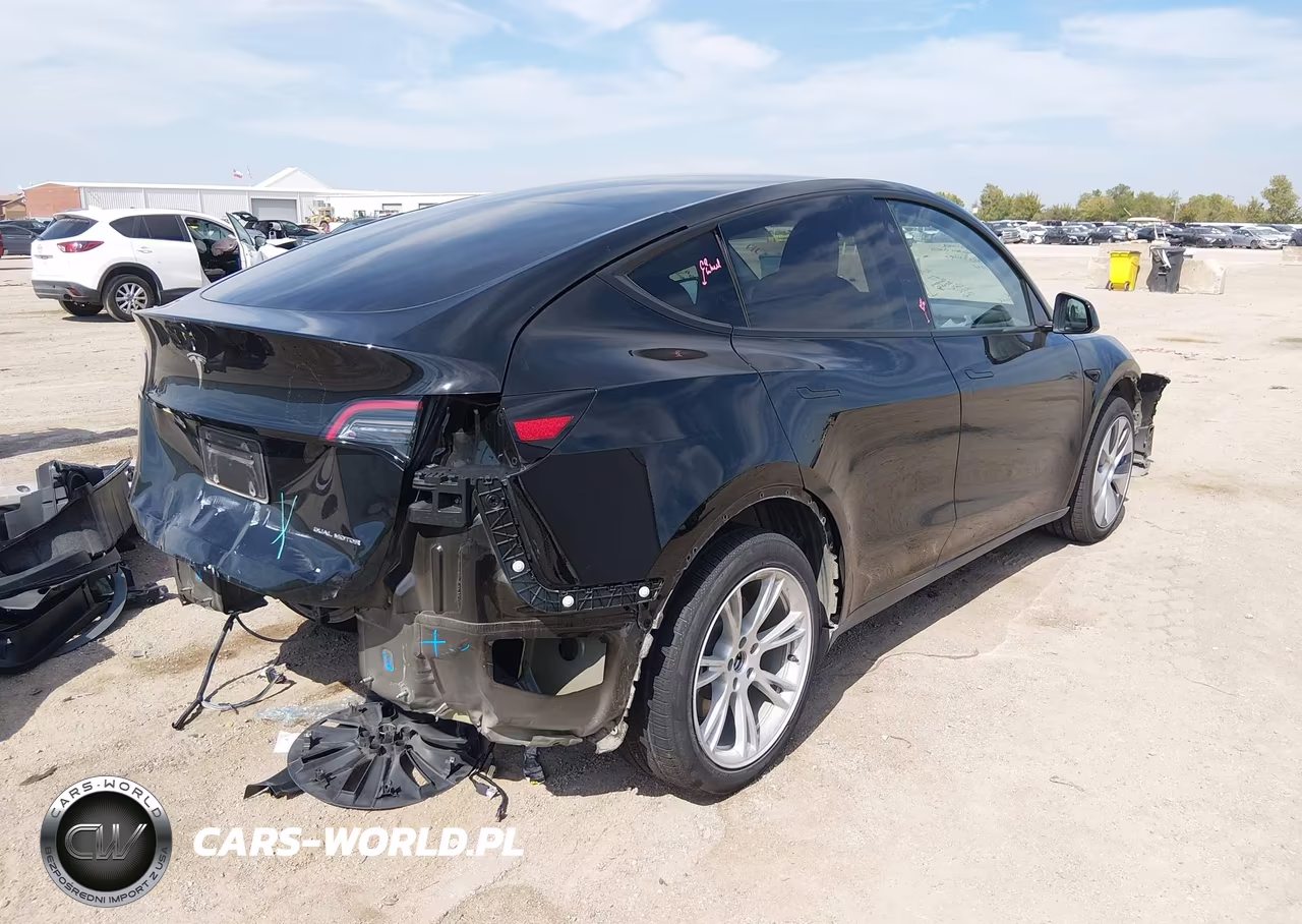 2023 Tesla Model Y Awd-Long Range Dual Motor All-Wheel Drive VIN:7SAYGDEE6PA112114 - 4