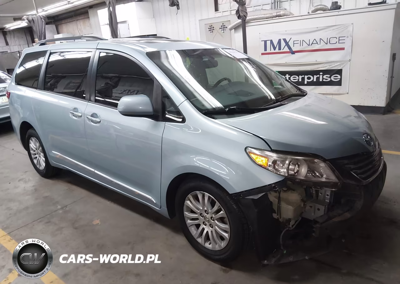 2015 Toyota Sienna Xle Premium 8 Passenger