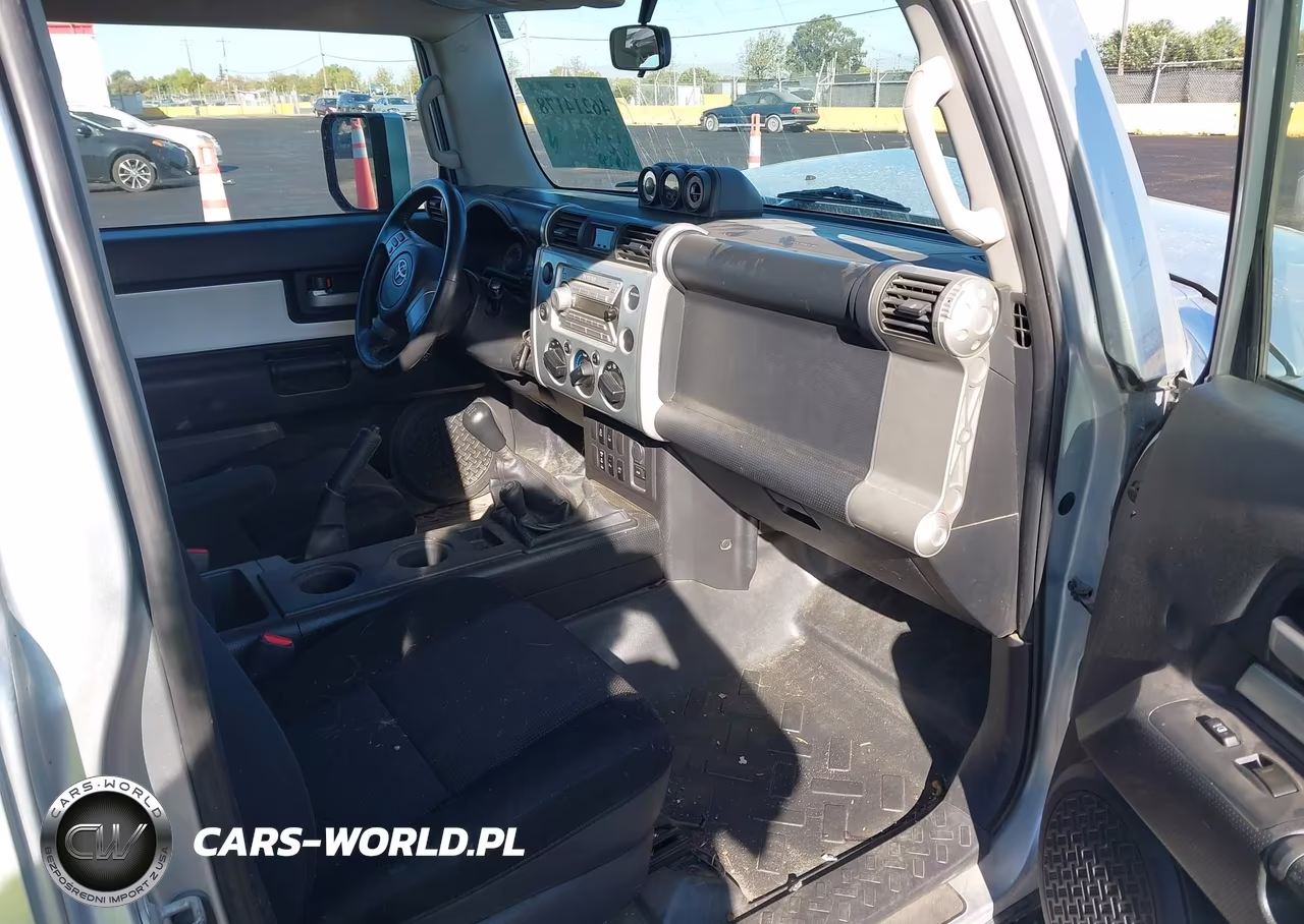 2007 Toyota Fj Cruiser VIN:JTEBU11F570029439 - 5