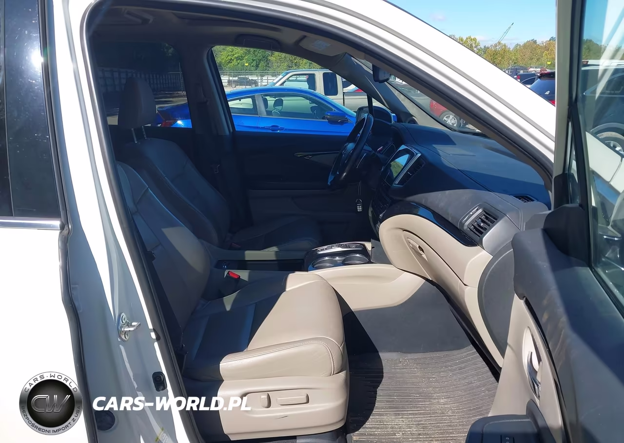 2016 Honda Pilot Touring VIN:5FNYF6H94GB026376 - 5
