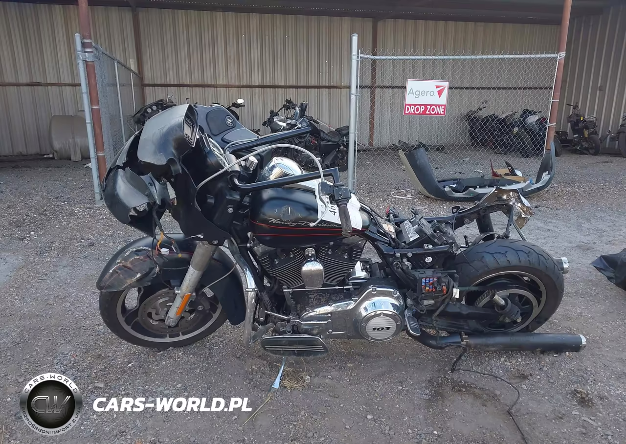 2012 Harley-Davidson Fltrx Road Glide Custom VIN:1HD1KHM16CB686424 - 12