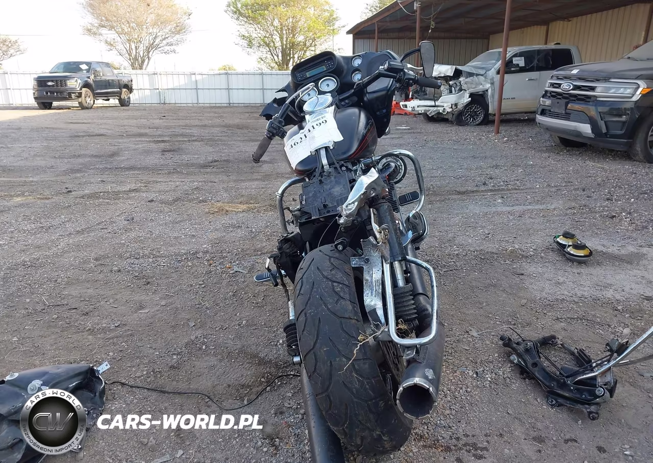 2012 Harley-Davidson Fltrx Road Glide Custom VIN:1HD1KHM16CB686424 - 6