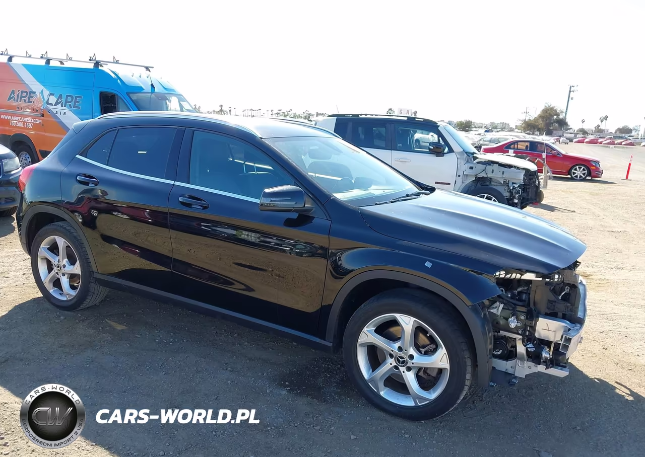 2019 Mercedes-Benz Gla 250 4Matic – zdjęcie 1 z 17