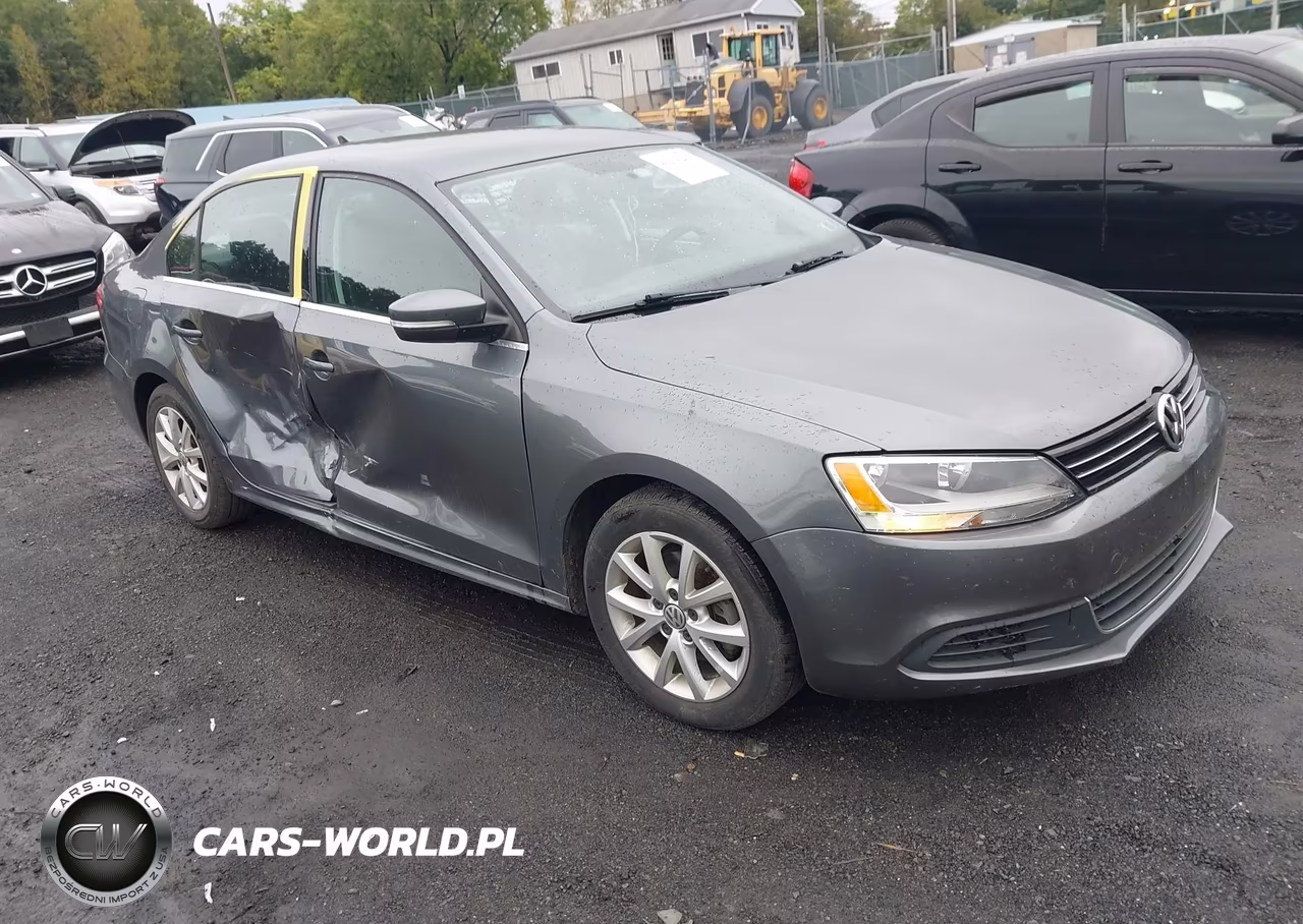 2014 Volkswagen Jetta 1.8T Se – zdjęcie 1 z 13