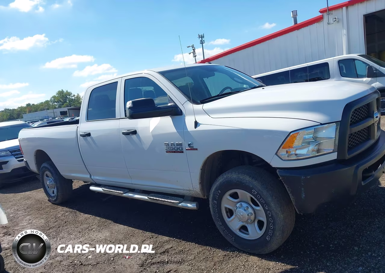 2017 Ram 2500 Tradesman 4X4 8' Box VIN:3C6UR5HL1HG771326 - 13