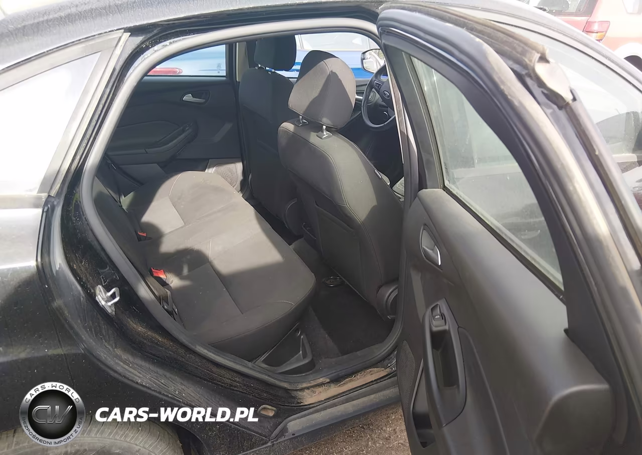 2017 Ford Focus Se VIN:1FADP3F28HL347955 - 8