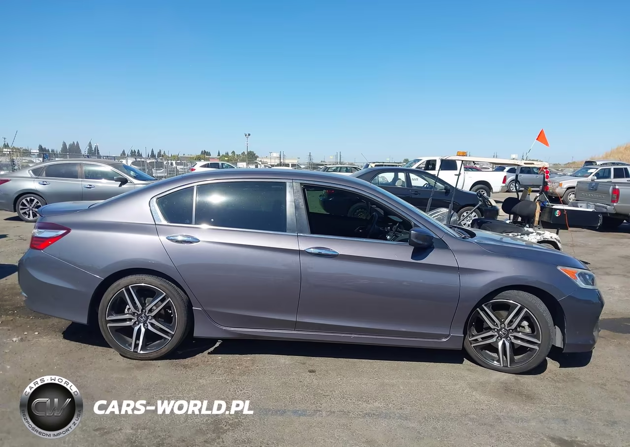 2017 Honda Accord Sport Se VIN:1HGCR2F15HA045151 - 13