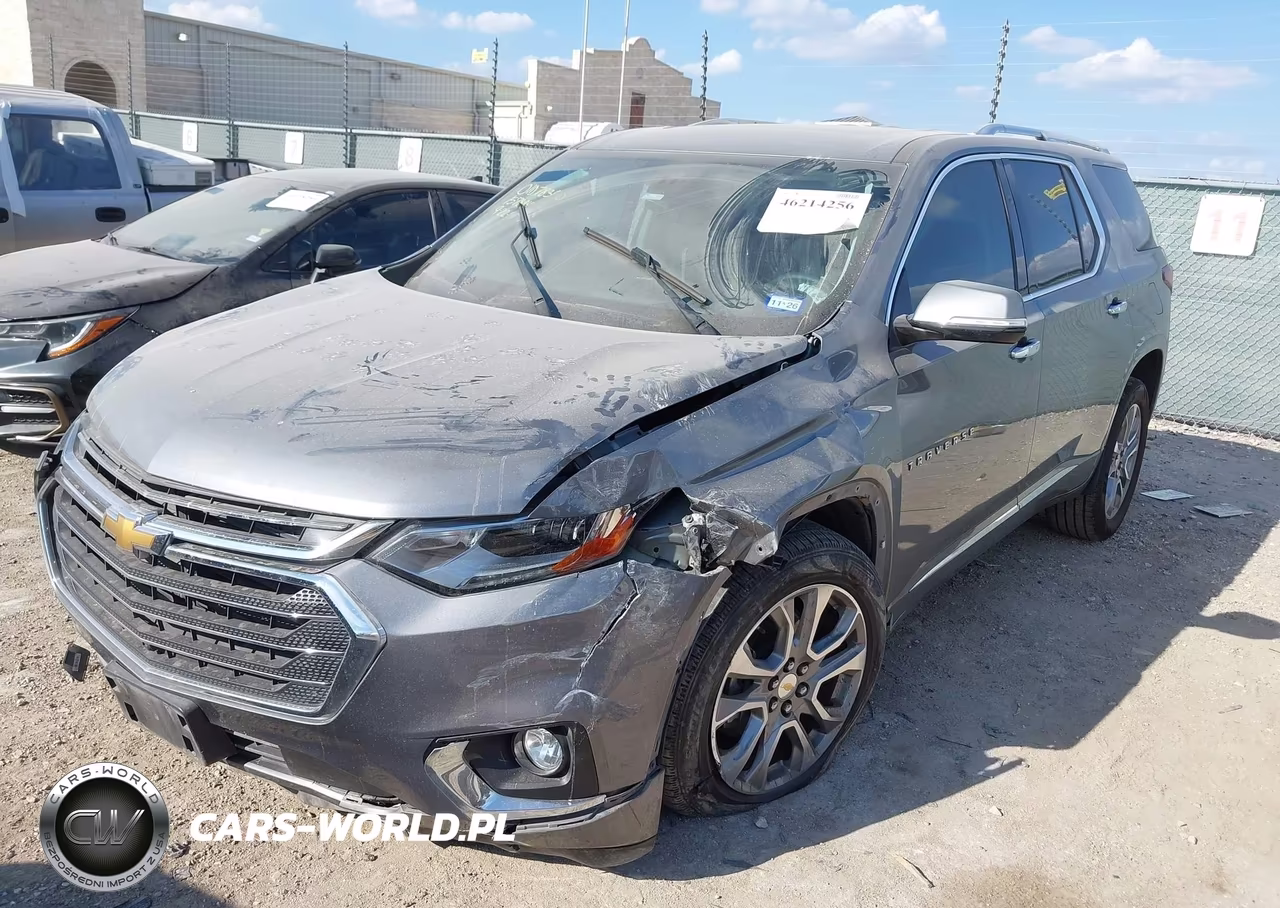 2019 Chevrolet Traverse Premier VIN:1GNERKKW1KJ157324 - 2