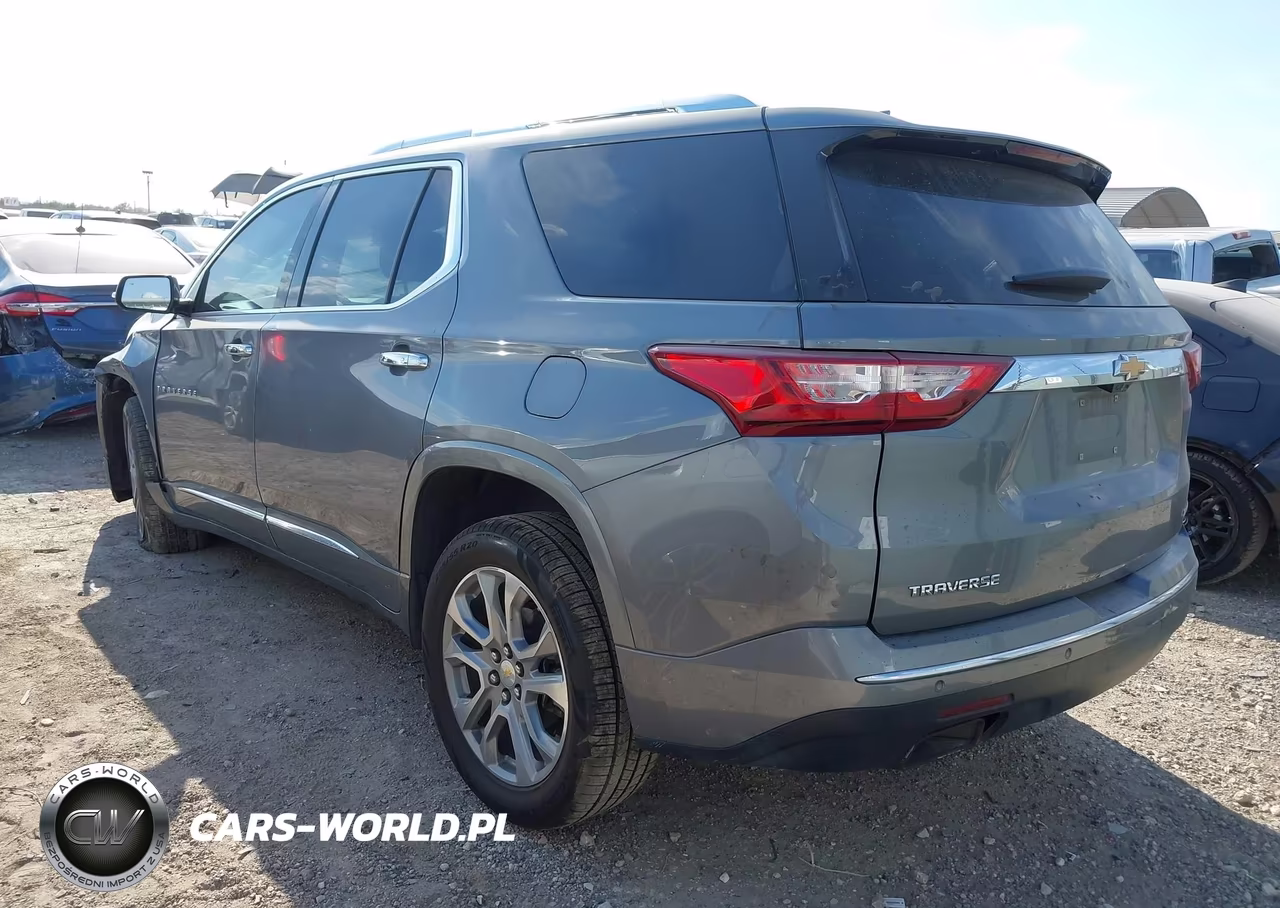 2019 Chevrolet Traverse Premier VIN:1GNERKKW1KJ157324 - 3