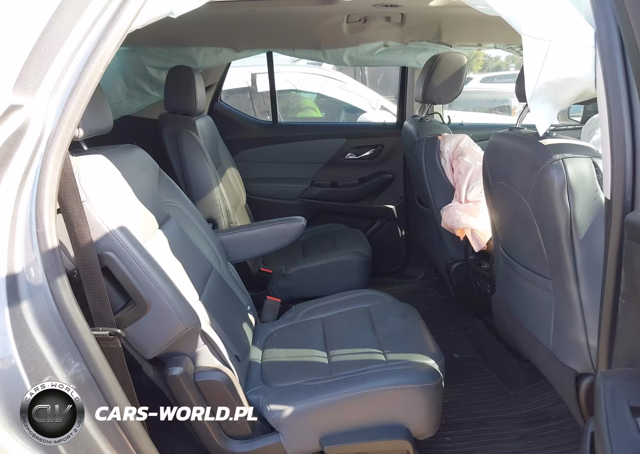 2019 Chevrolet Traverse Premier VIN:1GNERKKW1KJ157324 - 8