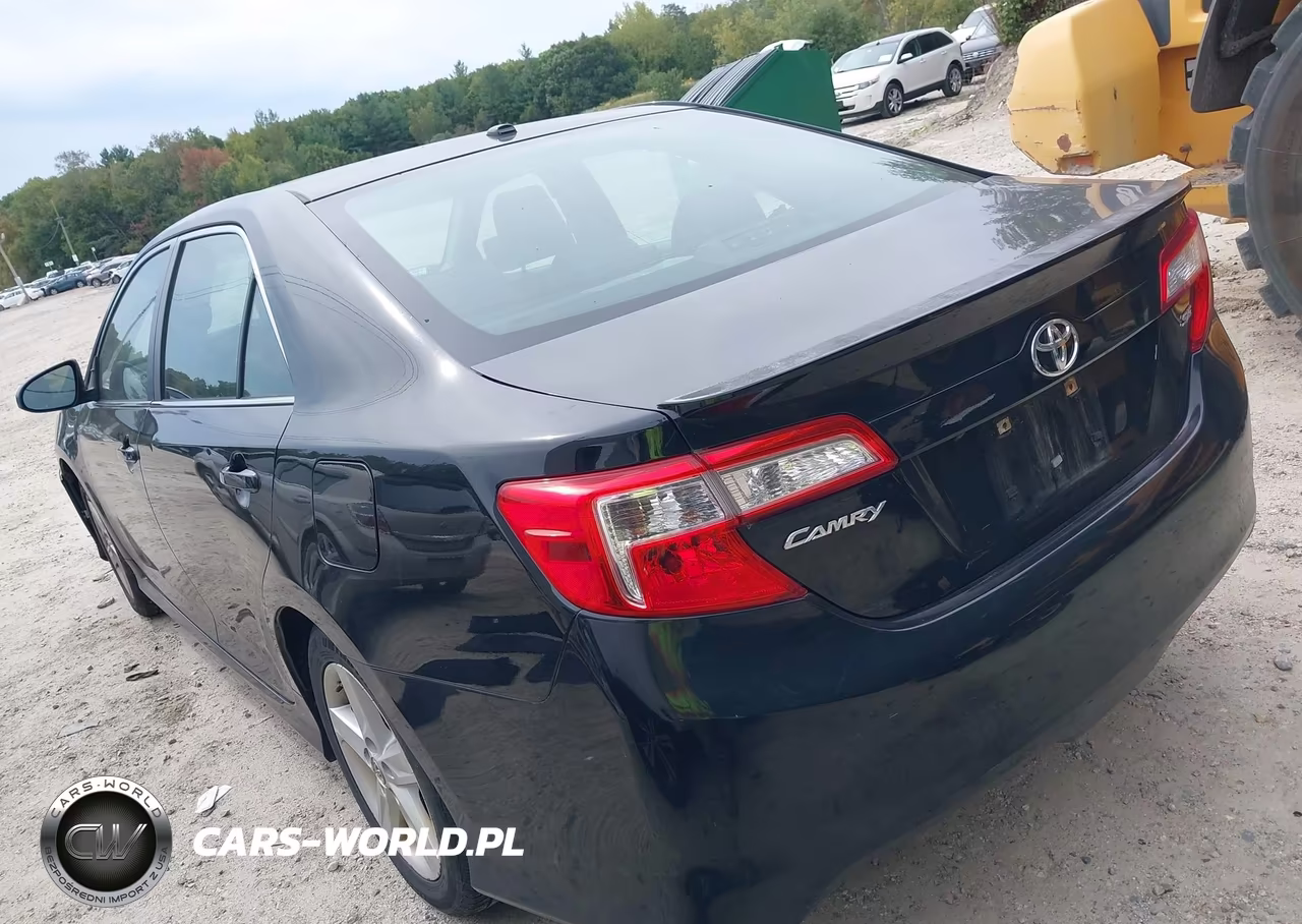 2014 Toyota Camry Se VIN:4T1BF1FK7EU368676 - 3