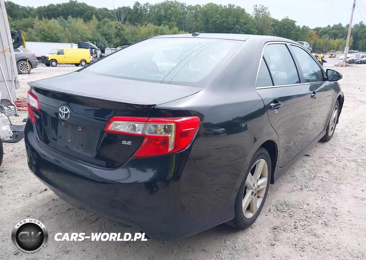 2014 Toyota Camry Se VIN:4T1BF1FK7EU368676 - 4