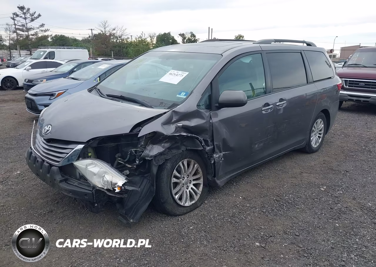2016 Toyota Sienna Xle 8 Passenger VIN:5TDYK3DC0GS692447 - 2
