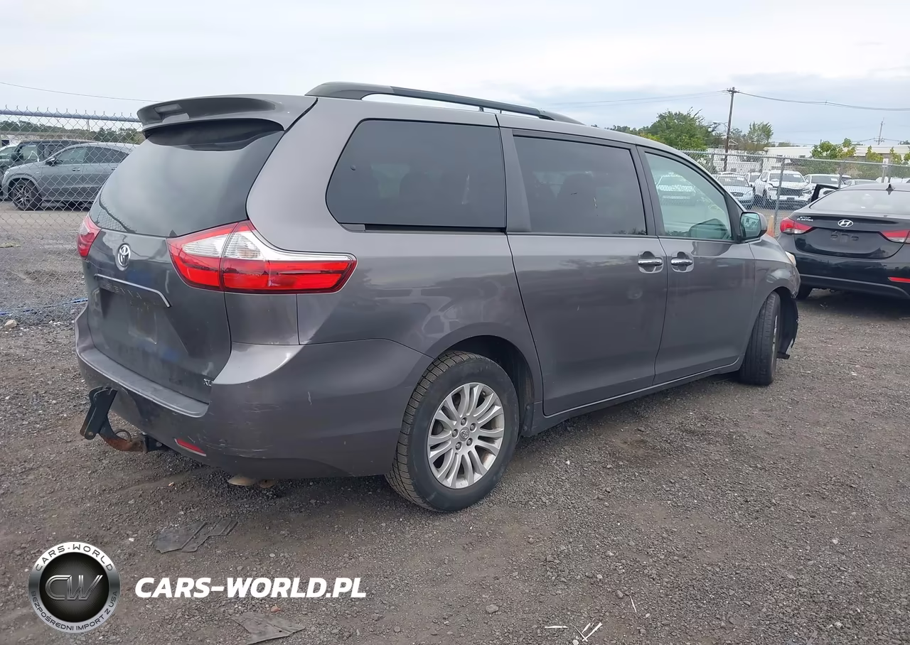 2016 Toyota Sienna Xle 8 Passenger VIN:5TDYK3DC0GS692447 - 4