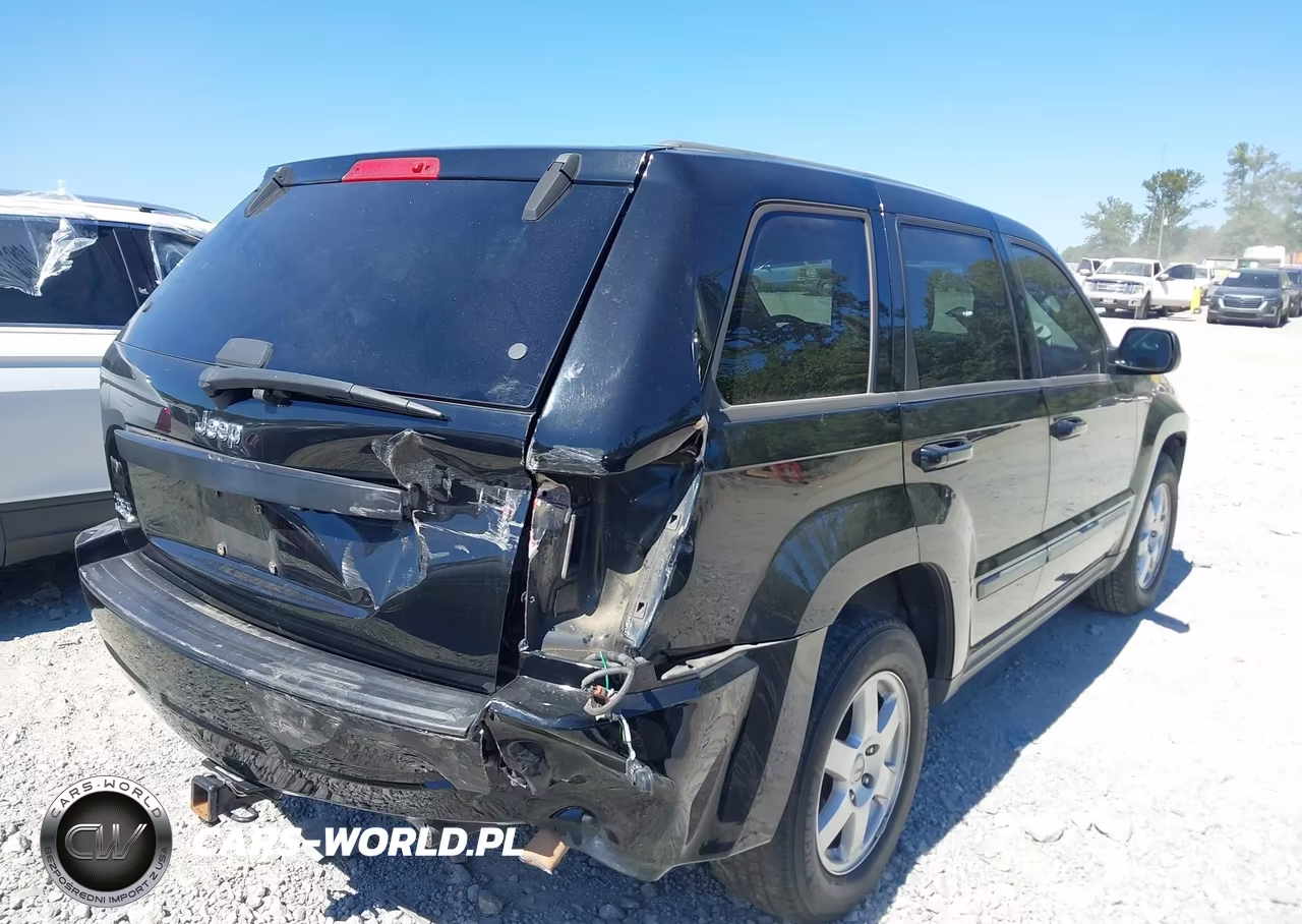 2008 Jeep Grand Cherokee Laredo VIN:1J8GR48K78C181067 - 4