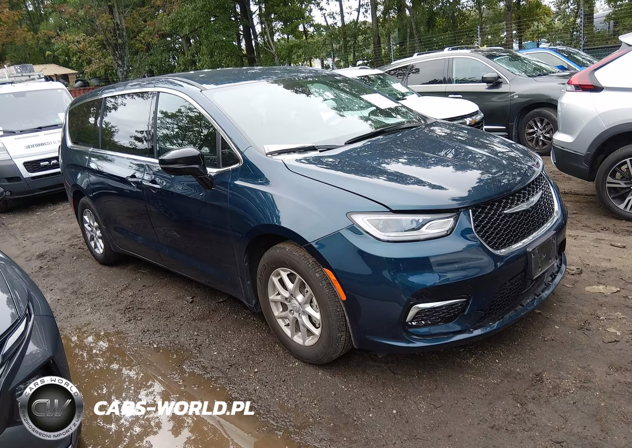 2025 Chrysler Pacifica Select