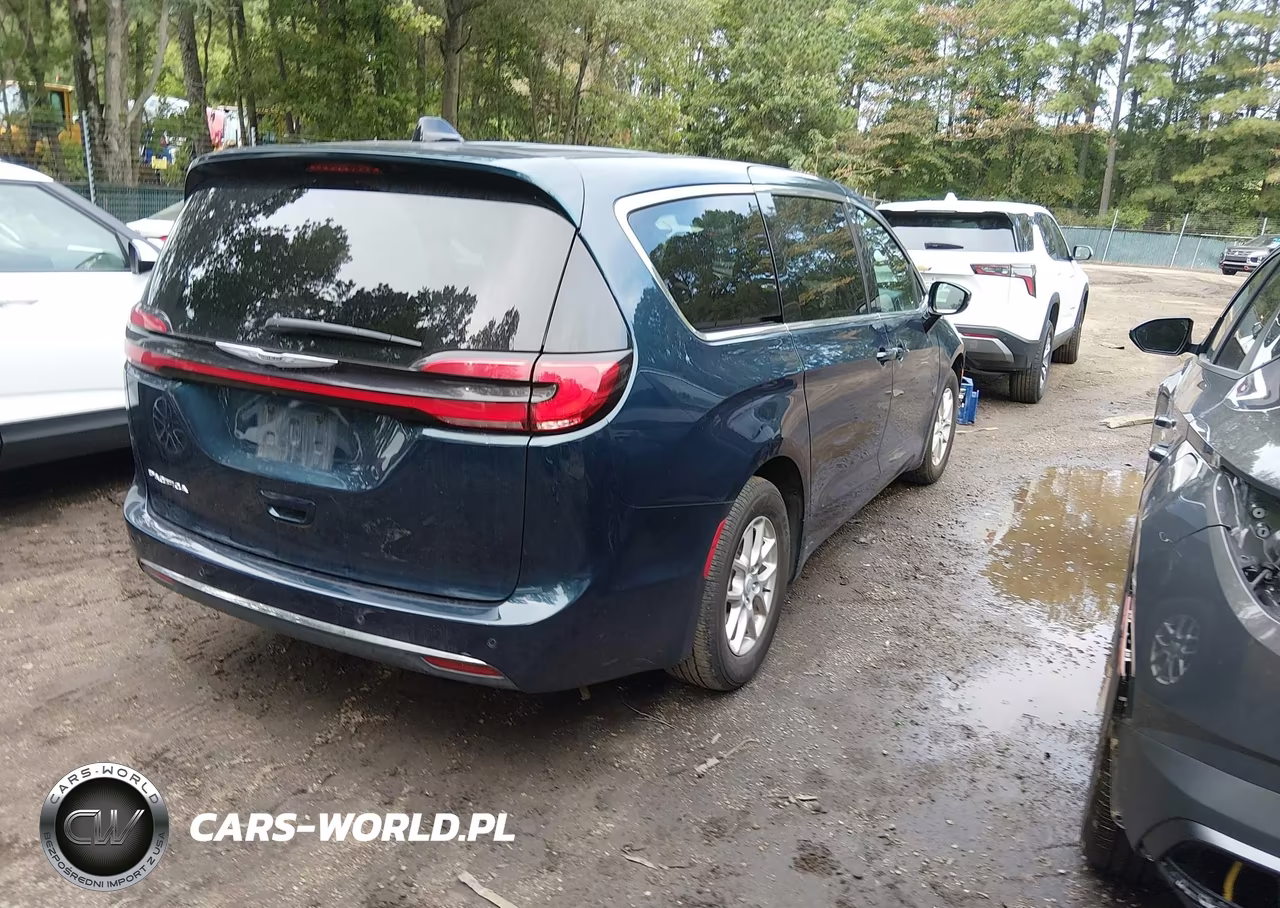 2025 Chrysler Pacifica Select VIN:2C4RC1BG2SR562067 - 4
