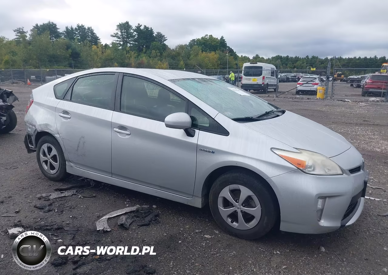 2013 Toyota Prius Four VIN:JTDKN3DU4D5552697 - 13