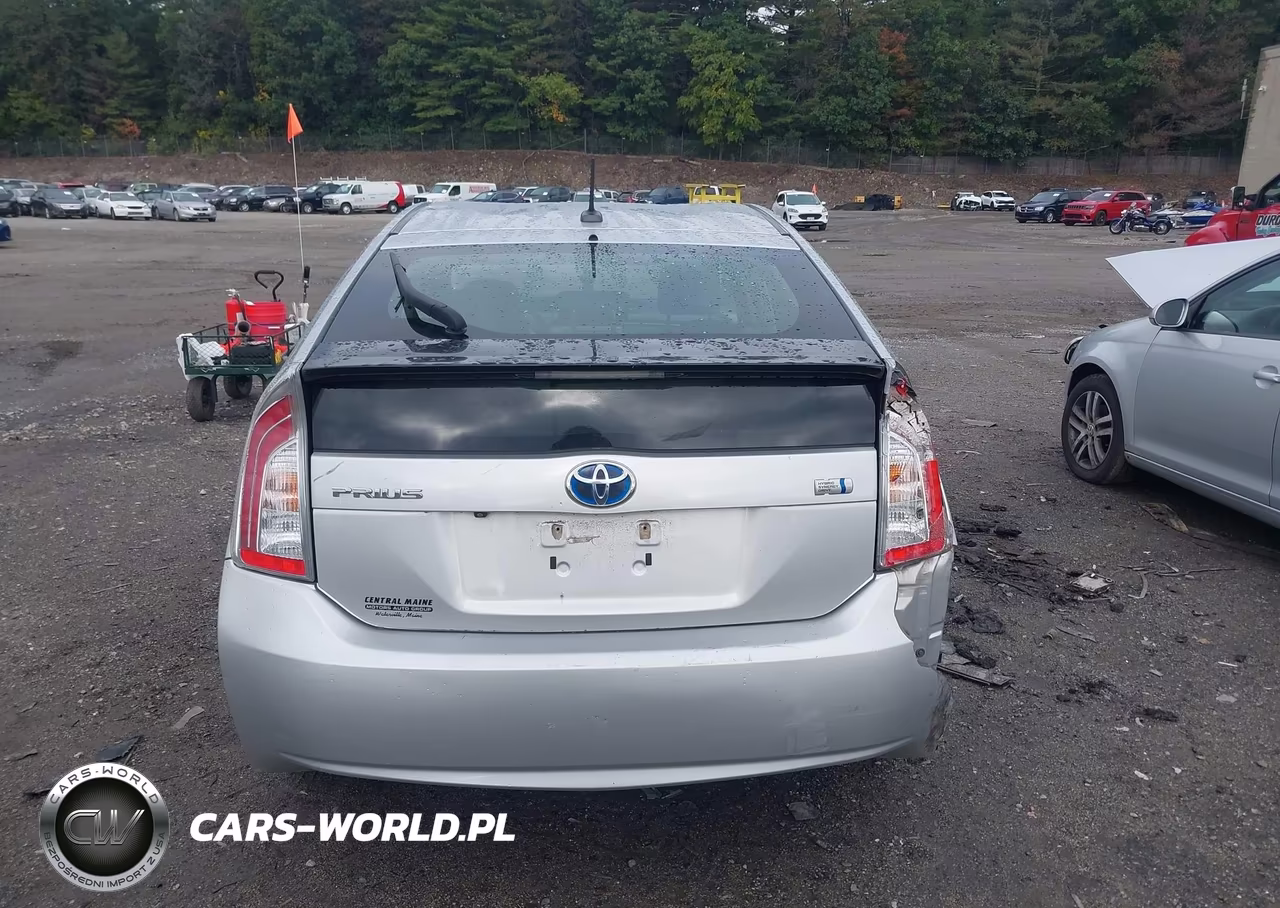 2013 Toyota Prius Four VIN:JTDKN3DU4D5552697 - 16