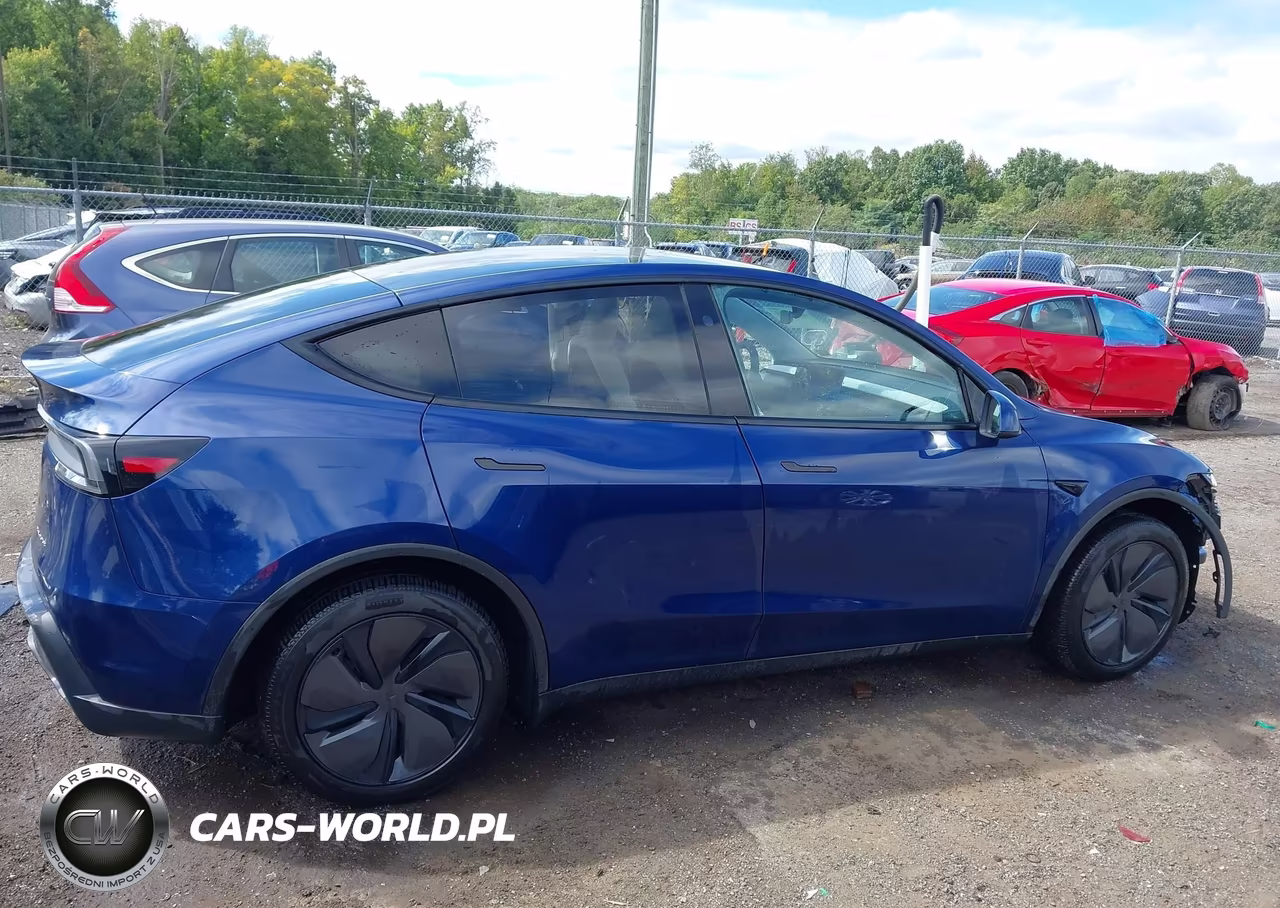 2026 Tesla Model Y All-Wheel Drive-Long Range Launch Series-Premium All-Wheel Drive VIN:7SAYGDEE7TA429152 - 14