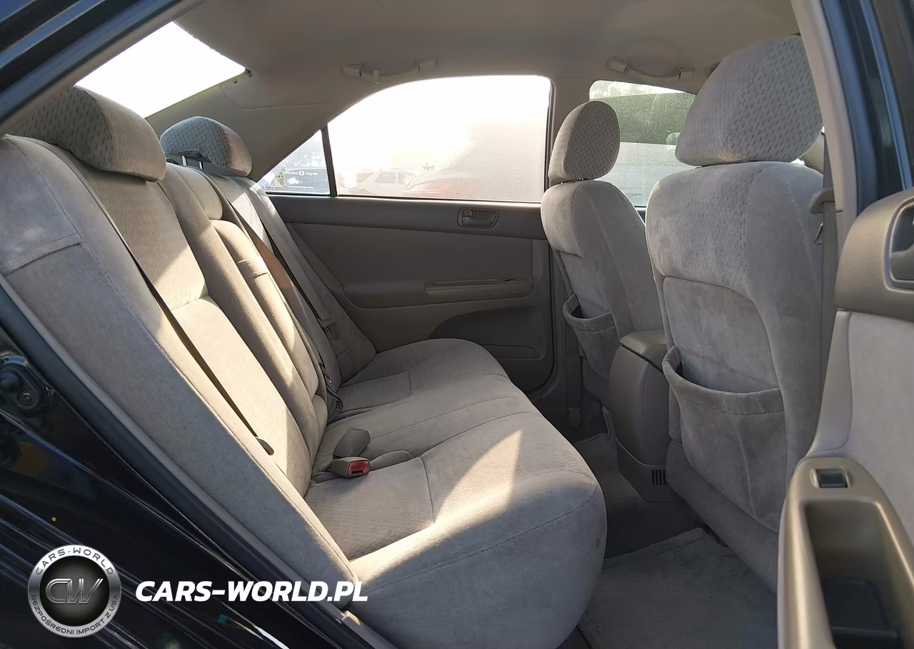 2004 Toyota Camry Le VIN:4T1BE32K44U376284 - 8