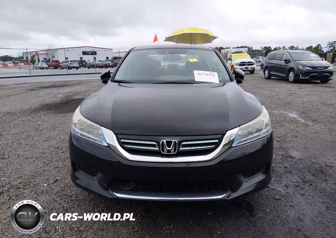2015 Honda Accord Hybrid Touring VIN:1HGCR6F73FA011119 - 12