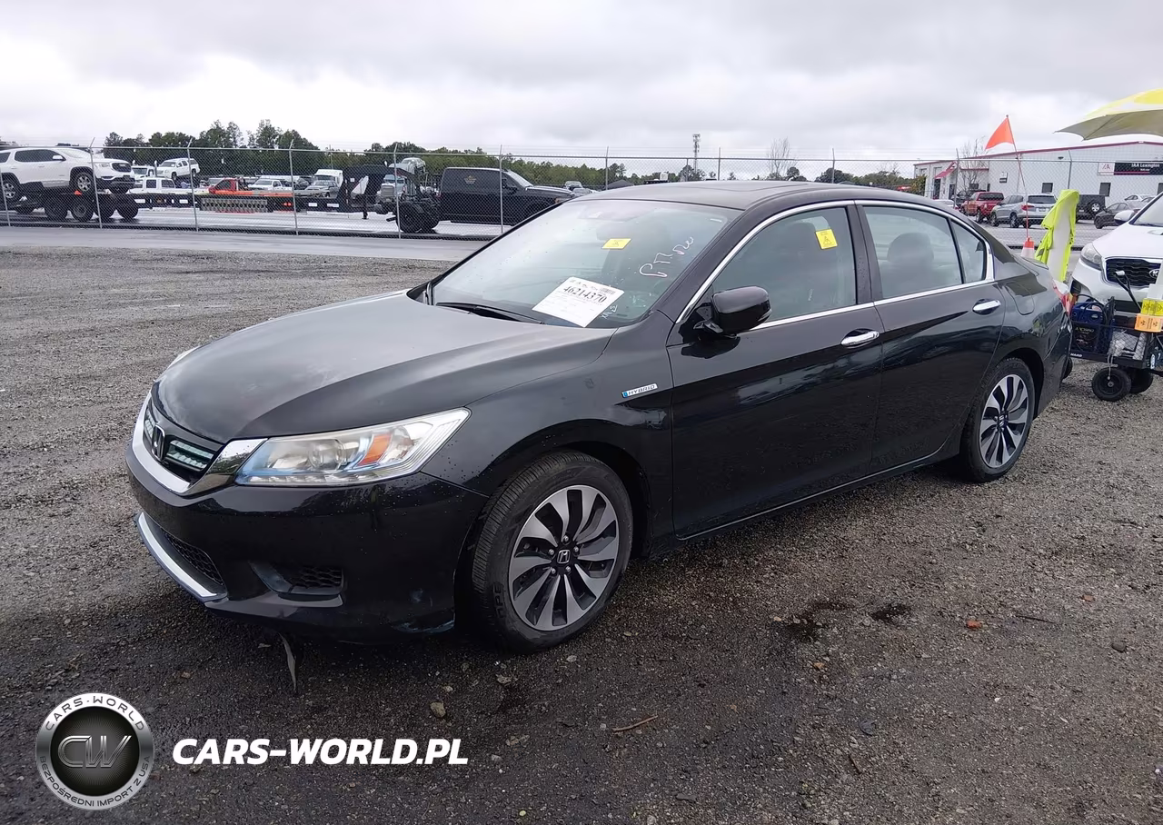 2015 Honda Accord Hybrid Touring VIN:1HGCR6F73FA011119 - 2