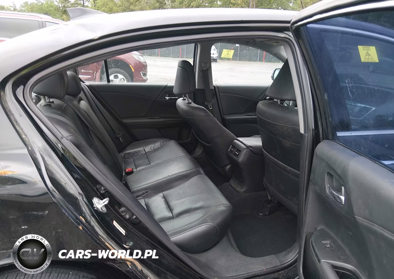 2015 Honda Accord Hybrid Touring VIN:1HGCR6F73FA011119 - 8
