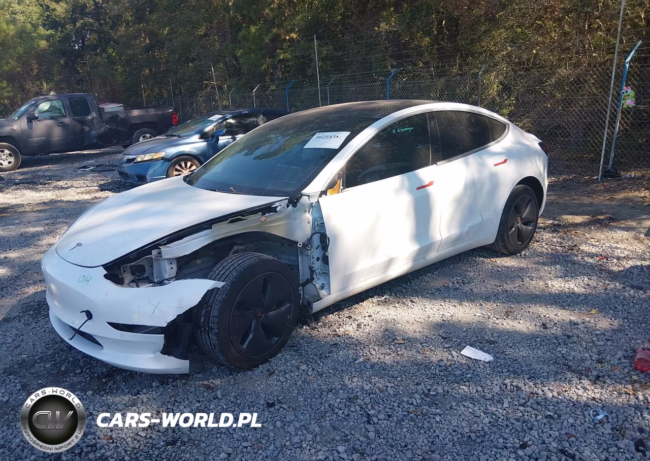 2018 Tesla Model 3 Long Range-Mid Range VIN:5YJ3E1EA8JF151564 - 2